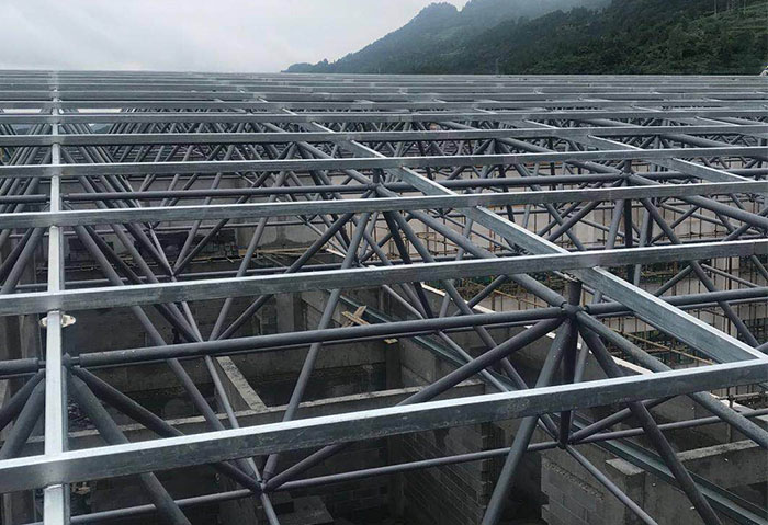 绵阳仁怀冠英学校艺体楼网架